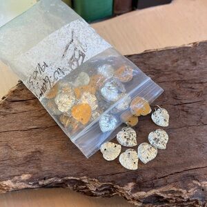 Leaf-Shaped crystal buttons